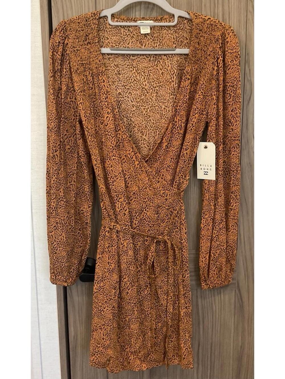 NWT Billabong Womens Long Sleeve Animal Print Wrap Dress Size S